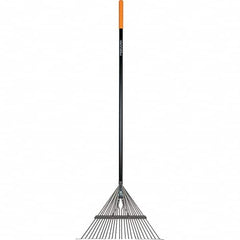 Fiskars - Forks & Rakes Type: Leaf Rake Handle Type: Straight - Americas Tooling