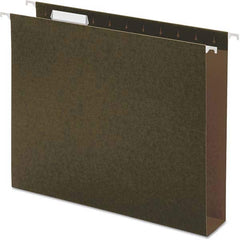 UNIVERSAL - File Folders, Expansion Folders & Hanging Files Folder/File Type: Hanging File Folders with Box Bottom Color: Green - Americas Tooling