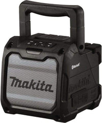 Makita - Bluetooth Jobsite Speaker - Powered by Battery - Americas Tooling