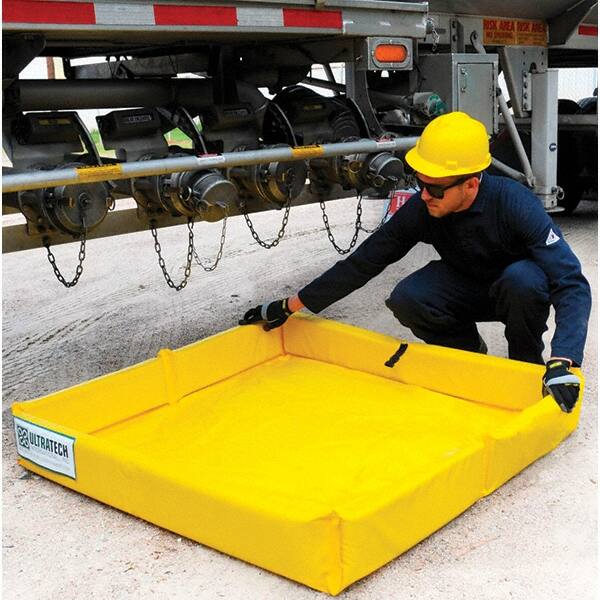 UltraTech - 75 Gal 18 oz PVC Containment Berm, Mini-Foam Wall - 1/2' High x 6' Wide x 4" Long - Americas Tooling