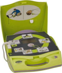 Zoll - Adult Pad Defibrillator - Lithium 123 Battery Included, Includes Nylon Carrying Case - Americas Tooling