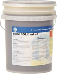 Master Fluid Solutions - Trim SOL ndsf, 5 Gal Pail Cutting & Grinding Fluid - Water Soluble, For Cutting, Grinding - Americas Tooling