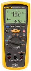 Fluke - Backlight Display, 10,000 Megohm Electrical Insulation Resistance Tester & Megohmmeter - 1,000 VDC Max Test Voltage, Powered by AA Battery - Americas Tooling