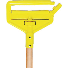 Invader - Side Gate Wet Mop Handle, Large Yellow Plastic Head, Hardwood Handle - Should be used with 5″ headband mops - Americas Tooling